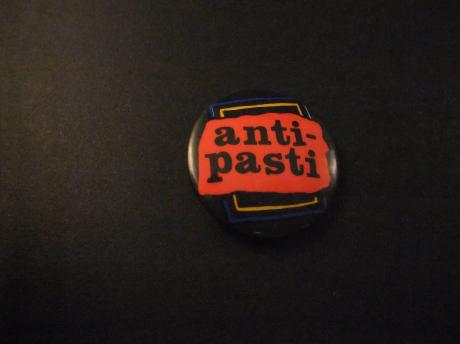 Anti-Pasti Britse punk rock band ( opgericht door zanger Martin Roper en gitarist Dugi Bell in 1978)